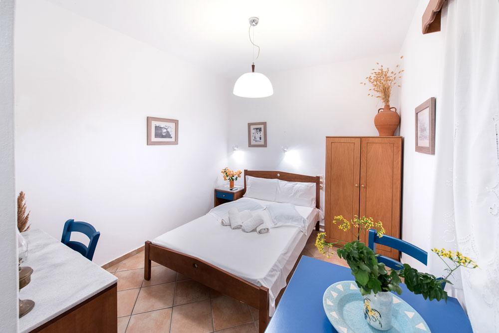 Hotel Erisimo Aegiali Esterno foto